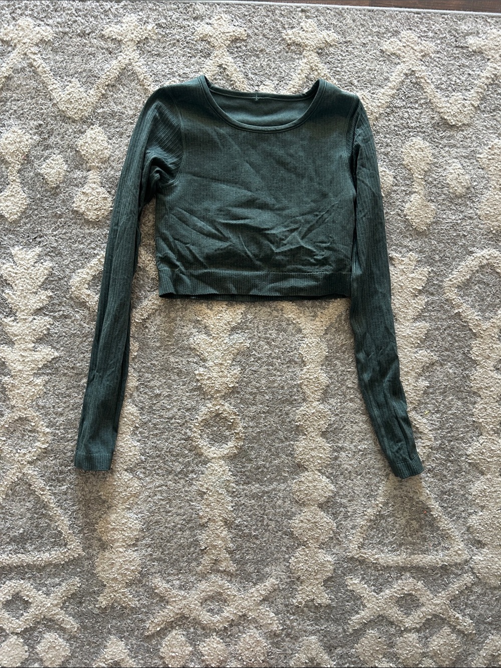 Lululemon Long Sleeve Ribbed Crop Top - Dark Green